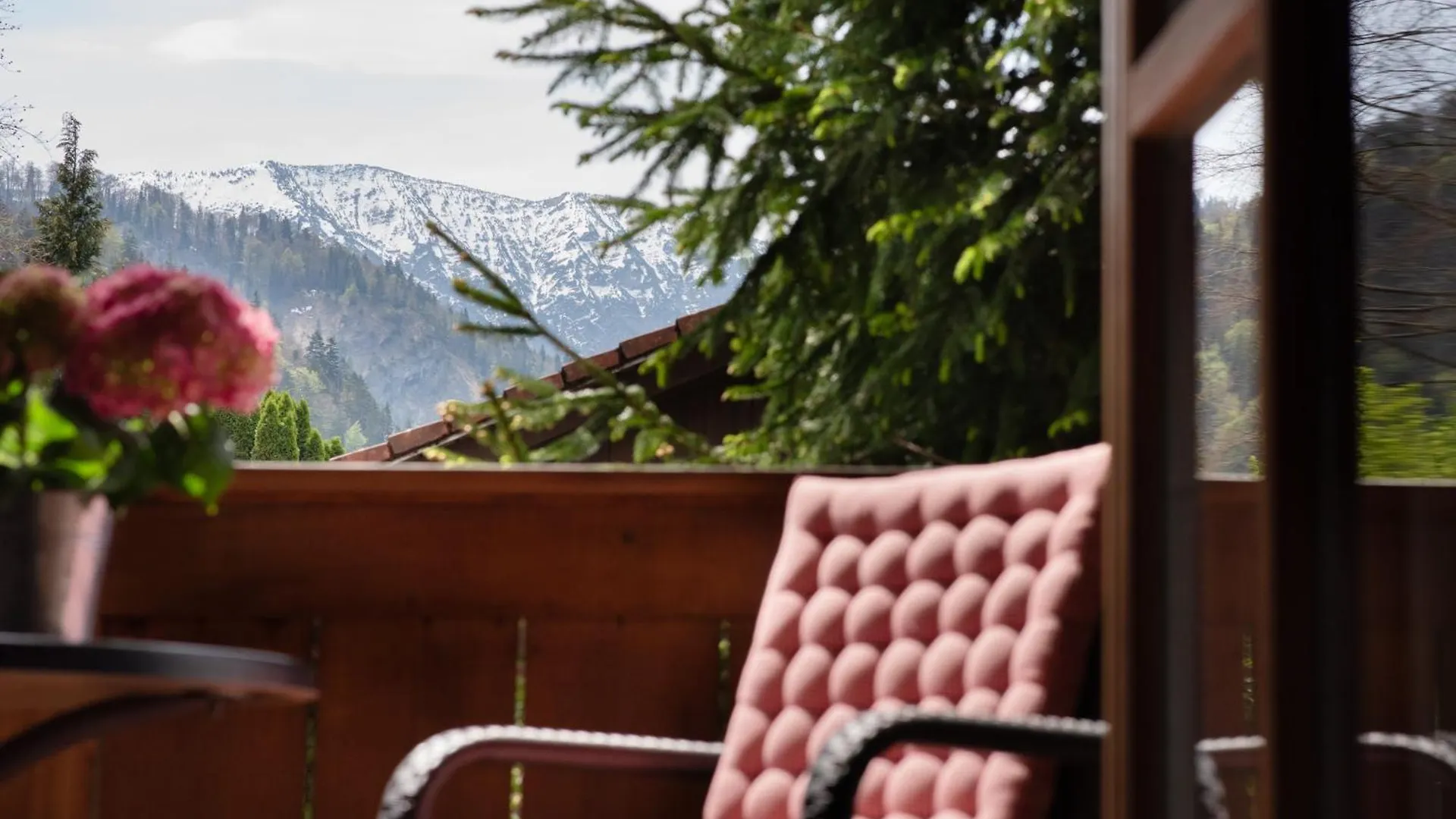 Pensión Haus Lesch - Stilvolle Appartements Mit Tollem Bergblick In Kreuth Am Tegernsee